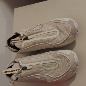 Snickers  Reebok for Men Size 8
